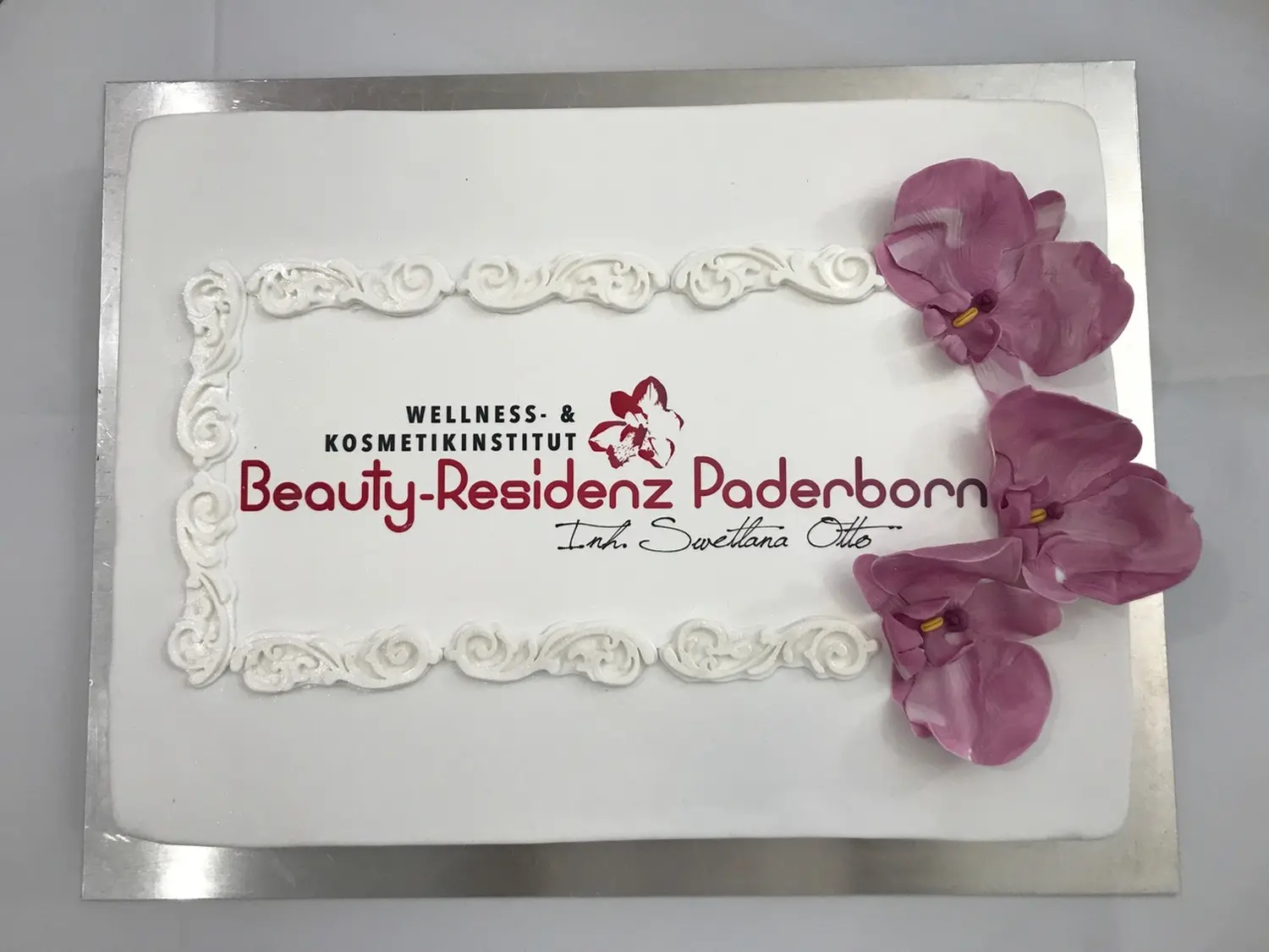 Beauty-Residenz Paderborn Spa Neueröffnung 01.12.2018 Kuchen