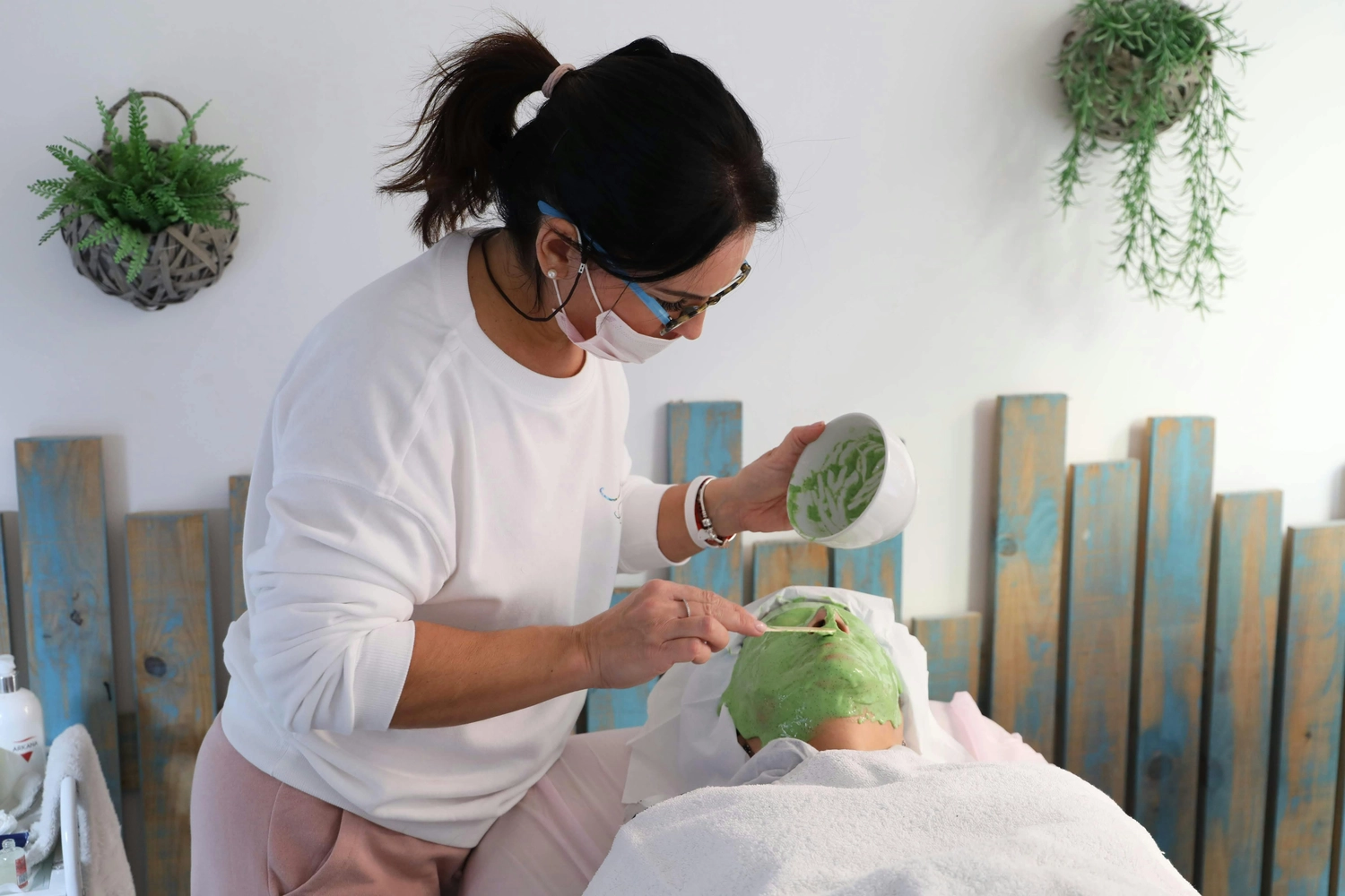 Beauty-Residenz Paderborn Anti-Aging und Lifting Algen-Kaltmodelage